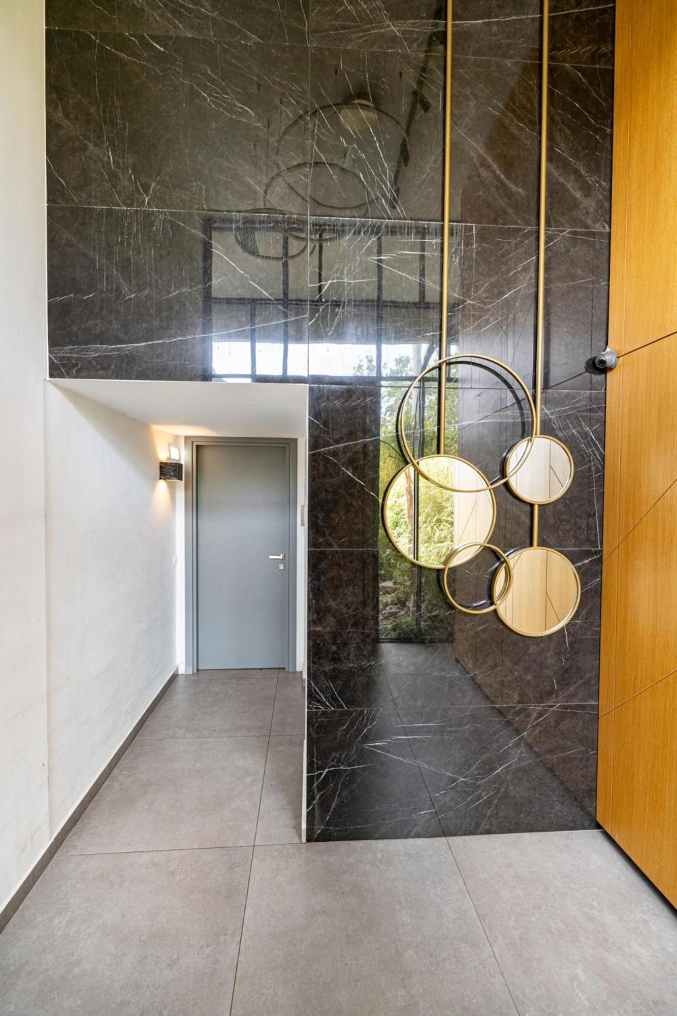 Earth Boutique Apartments Next To Stavros Niarchos أثينا المظهر الخارجي الصورة
